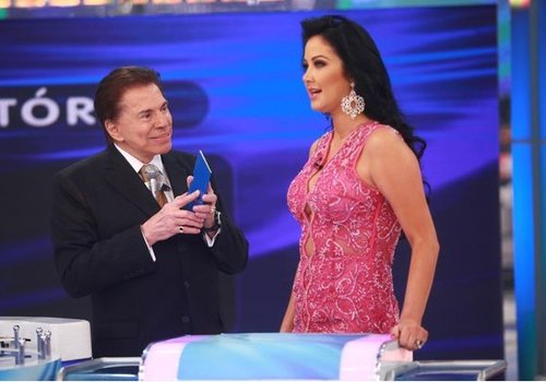 Silvio Santos pergunta se Helen Ganzarolli já fez pornô