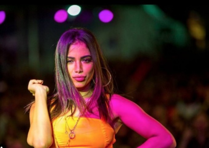 Anitta Se Pronuncia Ap S Ser Acusada De Usar Drogas Nas Redes Sociais