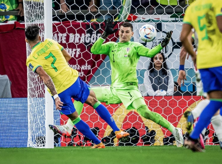 Carrasco do Brasil goleiro da Croácia jogou basquete e quis ser diplomata