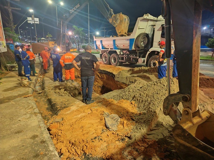 Obra Na Torquato Onde Cratera Abriu Deve Ser Conclu Da At Esta Sexta