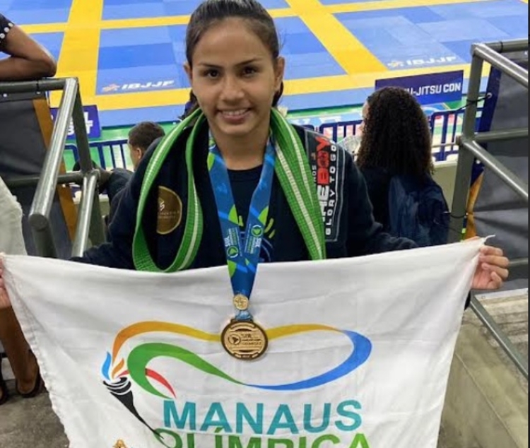 Atleta do Manaus Olímpica é campeã sul americana de Jiu Jítsu