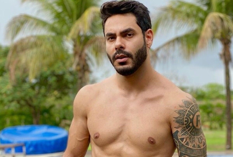 Ex De Rafa Kalimann Cantor Rodolffo Do BBB Tem Suposto Nude Vazado