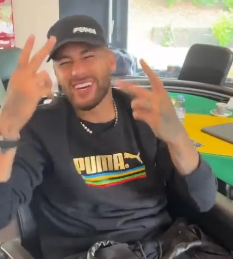 Neymar Jr Faz Dancinha Pedindo Voto Para Bolsonaro V Deo