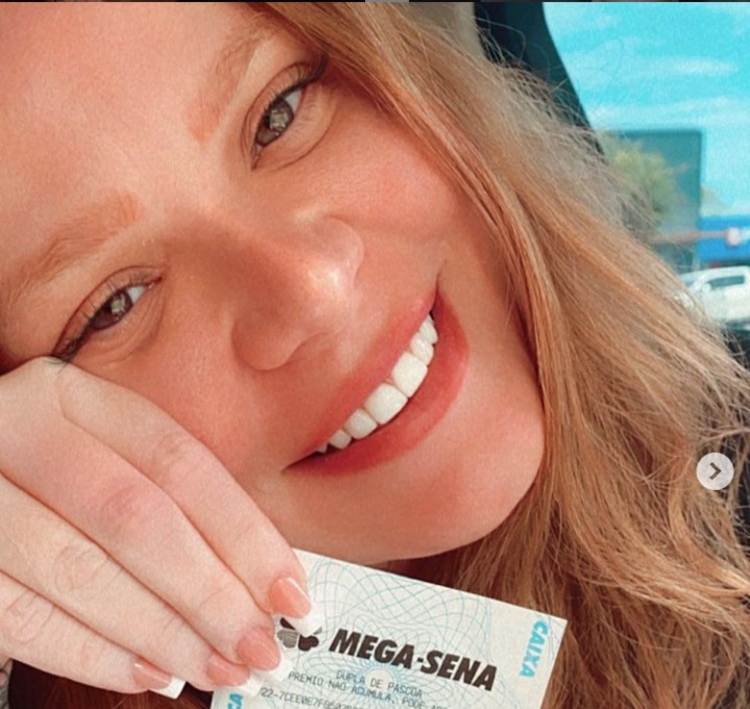 Ex Bbb Paulinha Leite Ganha Na Loteria Pela Vez E Fica Milion Ria