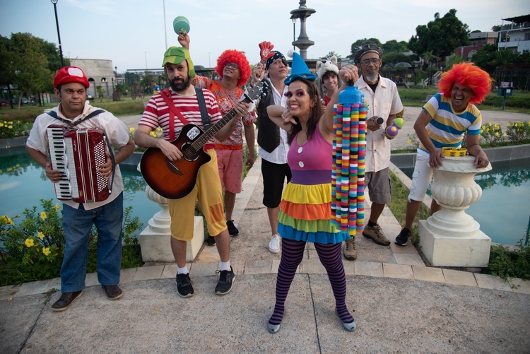 Baile de Carnaval infantil agita Casa de Praia Zezinho Corrêa no fim de