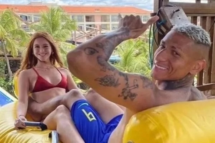 Quem Amanda Ara Jo Influencer Apontada Como Affair De Richarlison