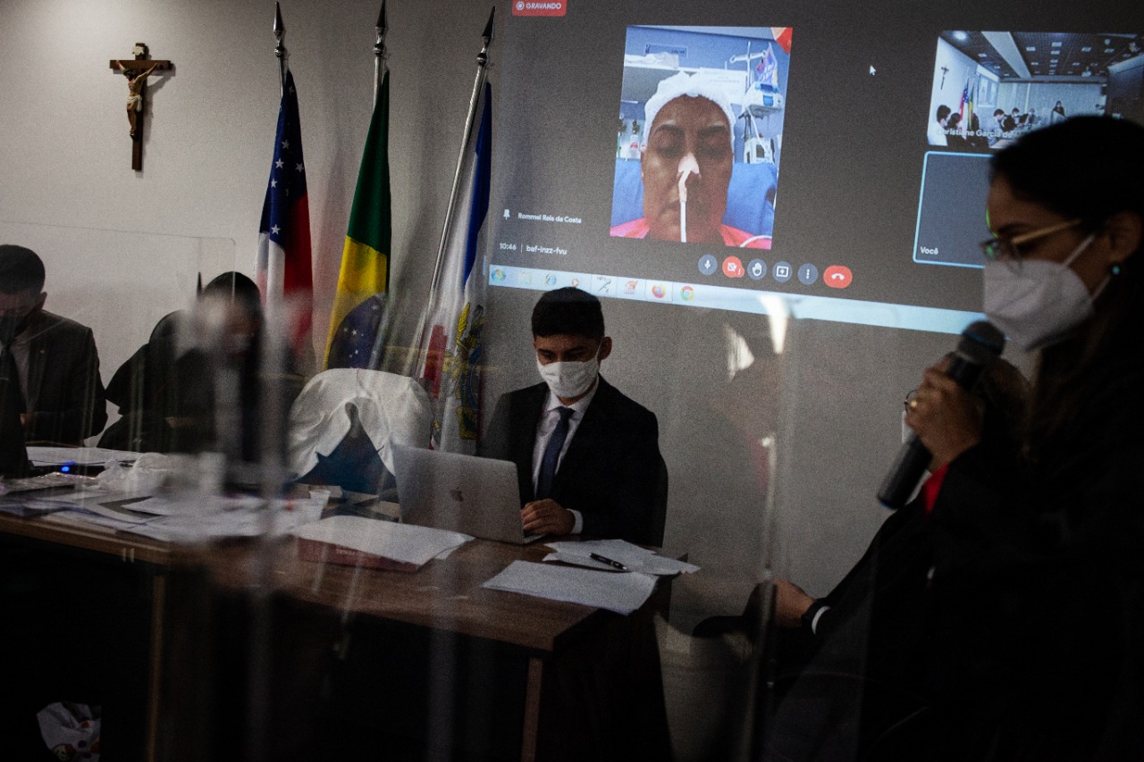 Neylla participou por videoconferência do julgamento do ex-genro - Foto: Divulgação Tjam