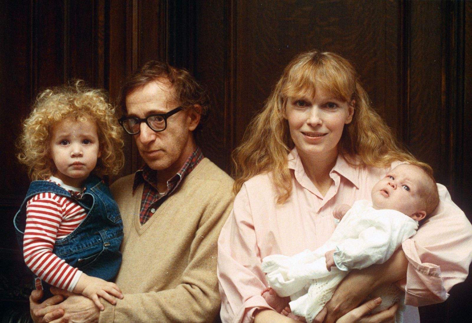 Mia Farrow Sobre Woody Allen O Abuso Sexual E Casamento Com Filhas