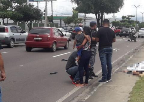 Jovem Morre Ao Ser Arremessado Durante Colis O Entre Carro E Moto Em Manaus