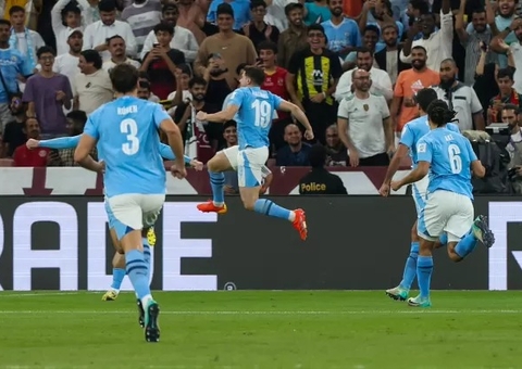 Manchester City goleia o Fluminense e é campeão do Mundial de Clubes