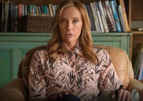 Toni Collette Se Separa Do Marido Ap S Fragrante De Trai O