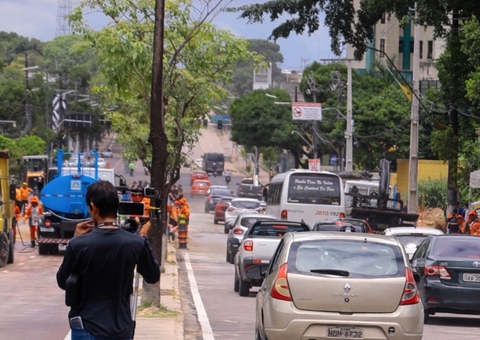 Trecho da avenida Djalma Batista é liberado em Manaus Obra ainda deve