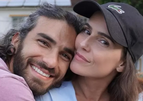 Deborah Secco Fala Sobre Casamento Aberto Hugo Moura