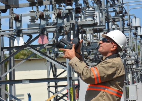 Manutenção programada deixa oito bairros sem energia hoje em Manaus