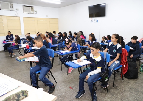 Alunos da rede municipal de educação entram em recesso escolar em Manaus