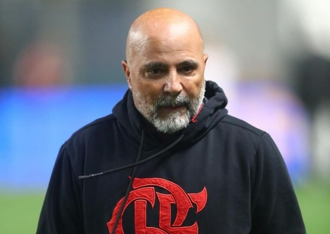 Sampaoli se pronuncia sobre soco de preparador em Pedro e pede diálogo