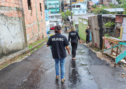 Idosa Resgatada Ap S Ser Encontrada Em Casa Insalubre Em Manaus