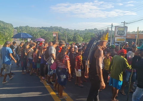 V Deo Manifestantes Bloqueiam Br Em Protesto