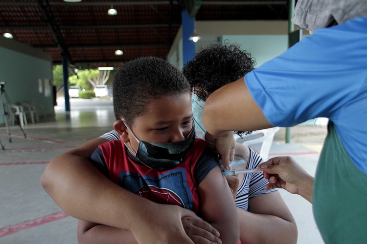 Crianças com até cinco anos incompletos devem ser vacinadas neste sábado - Foto: Altemar Alcântara/Semcom