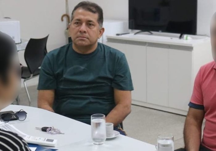 Prefeito Eraldo da Silva homologou contrato para impressos - Foto: Divulgação