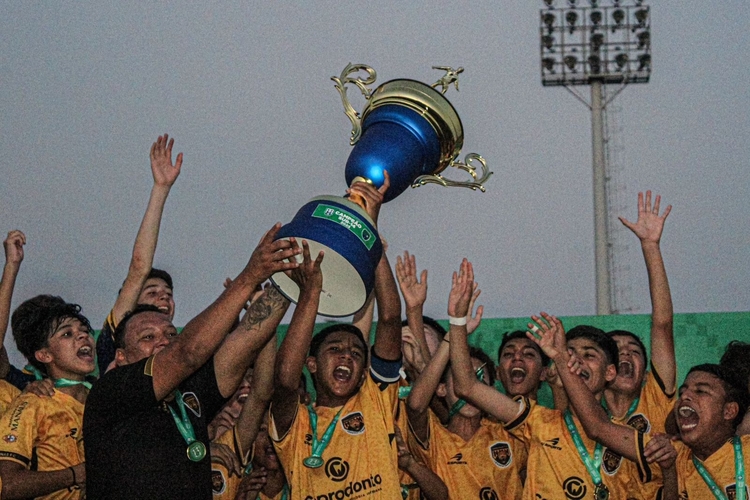 Santos goleia Manaus FC no fechamento da 1ª fase do AM Sub-11