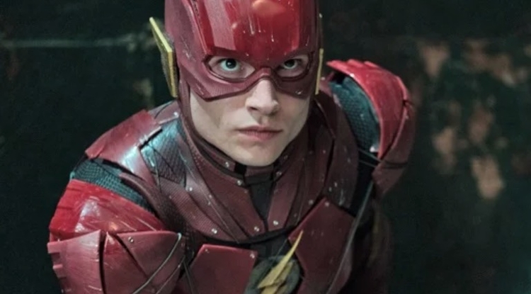 The Flash': Filme estrelado por Ezra Miller ganha data de estreia