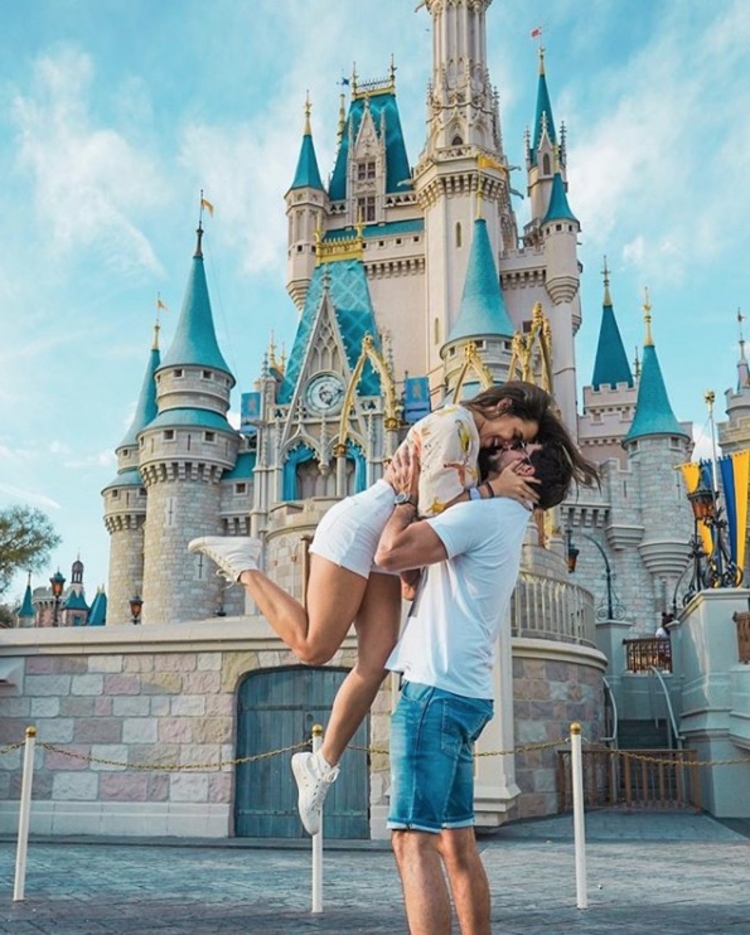 Foto: Reprodução Instagram Emilly Araújo / Fotos na Disney