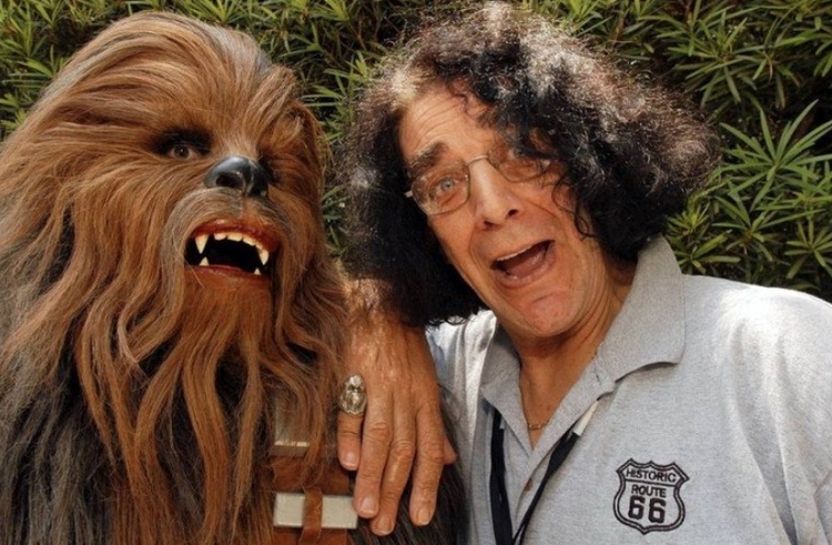 Morre Peter Mayhew, intérprete do Chewbacca em 'Star Wars