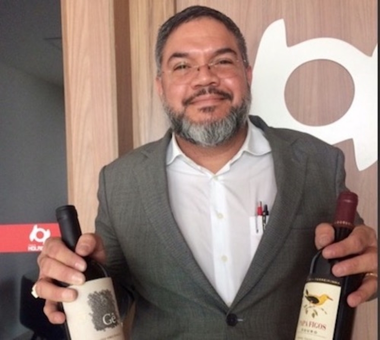 Fábio Alfaia diz que vinho traz cultura - Foto: Eustáquio Libório/Portal do Holanda