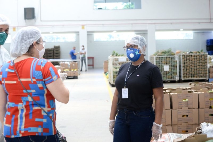 Cerca de 5 mil pessoas deem receber alimentos - Foto: Chamel Flores/Secom AM