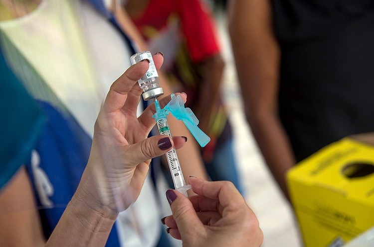 Veja os canais para denunciar desvio de vacinas - Foto: Divulgação/Semcom