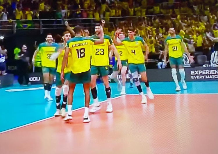 No tie-break, Brasil bate Itália e confirma vaga em Paris