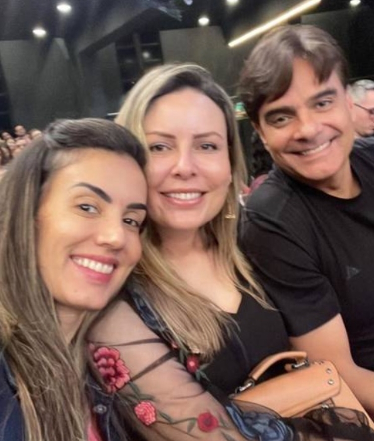 Guilherme de Pádua com a esposa em culto horas antes de morrer - Foto: Reprodução/Instagram