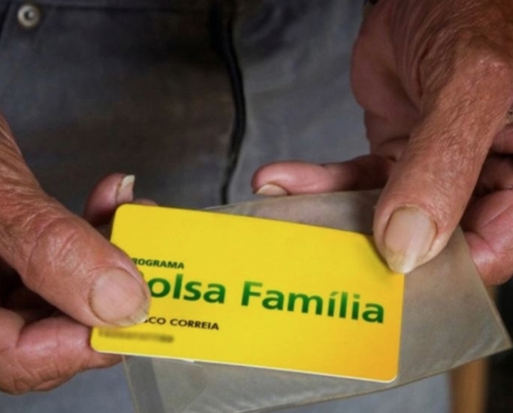 Caixa Paga Novo Bolsa Família A Beneficiários Com NIS De Final 2