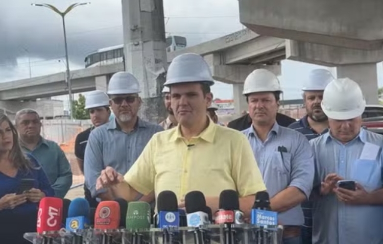 Prefeito em exercício de Manaus, Renato Junior - Foto: Reprodução/Facebook - Prefeitura de Manaus 