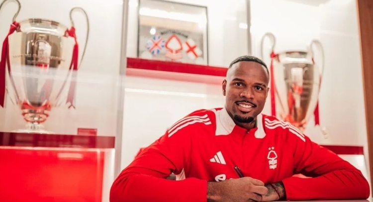 Carlos Miguel é o novo goleiro do Nottingham Forest. Foto: Reprodução/ X @NFFC