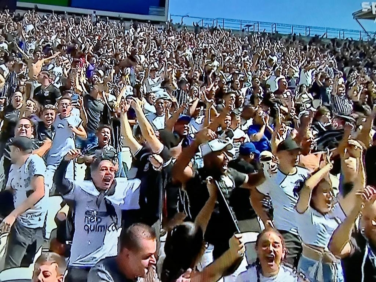 Alegria na torcida do Timão - Foto: Reprodução