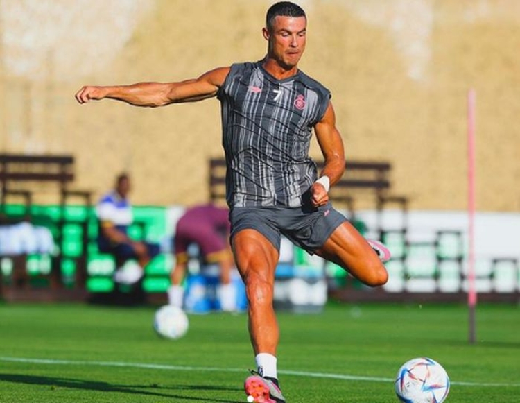 Cristiano Ronaldo é anunciado como reforço do Al-Nassr