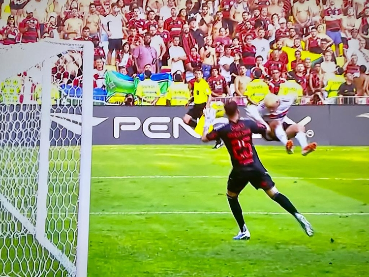 Flamengo treina pênaltis e encerra preparação para final da Copa do Brasil