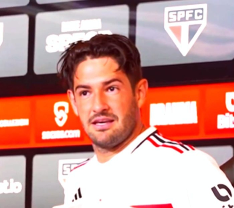 Alexandre Pato diz que trocaria todos os gols na carreira para ser campeão  pelo São Paulo