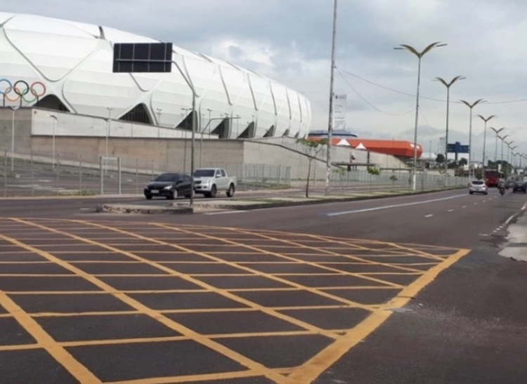 Como chegar até Arena Champions Dm em Manaus de Ônibus?
