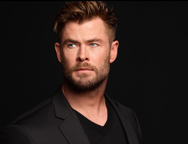 Chris Hemsworth anuncia pausa na carreira após descobrir predisposição ao  Alzheimer :: Leiagora, Playagora