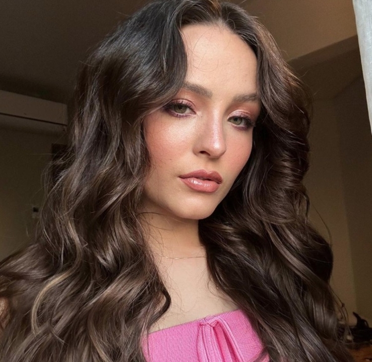 Larissa Manoela precisou fazer empréstimo após abrir mão de fortuna - Foto: Reprodução/Instagram