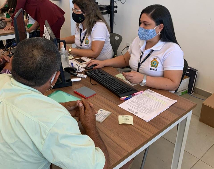 Moradores do Monte Horebe recebem nova parcela de auxílio - Foto: Divulgação / Suhab