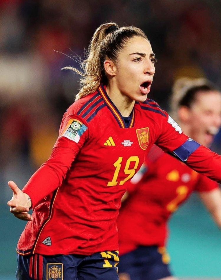 Espanha vence Inglaterra com gol de Olga Carmona e é campeã da Copa do  Mundo Feminina