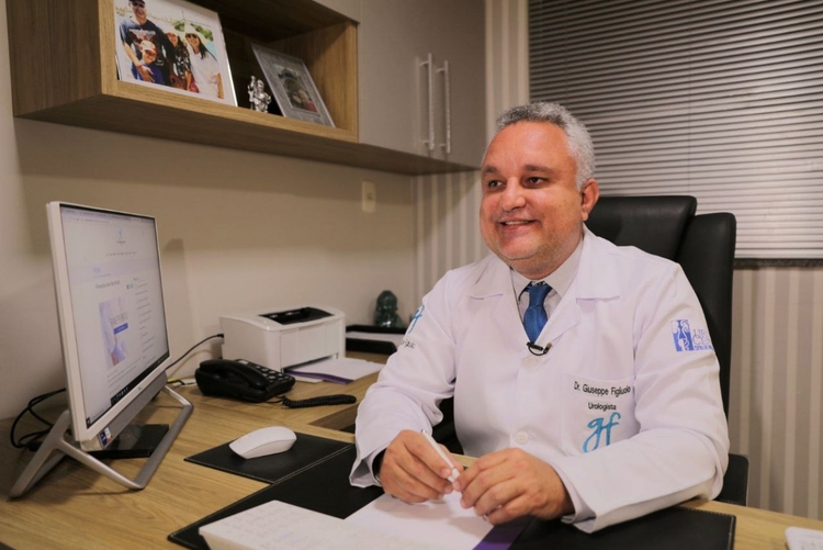 Urologista Giuseppe Figlioulo fala sobre câncer de testítulos / Foto: Divulgação