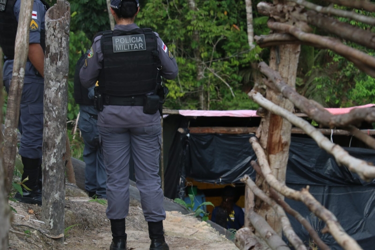 Mulher também estava amordaçada - Foto: Jander Robson/Portal do Holanda