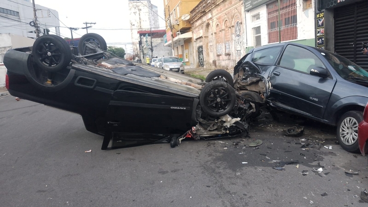 O carro mais afetado foi de um professor - Foto: Divulgação 