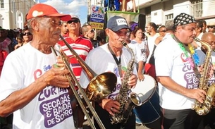 Banda Jaraqui faz esquenta na Praça da Polícia