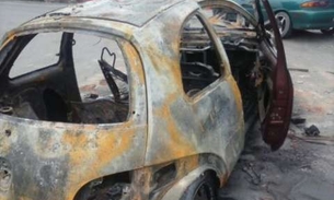 Carro atropelador é incendiado no Santa Inês